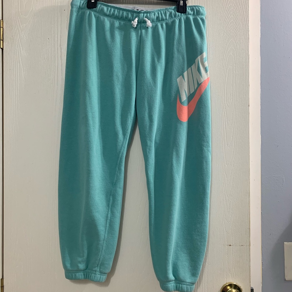 Nike M Capri Joggers
